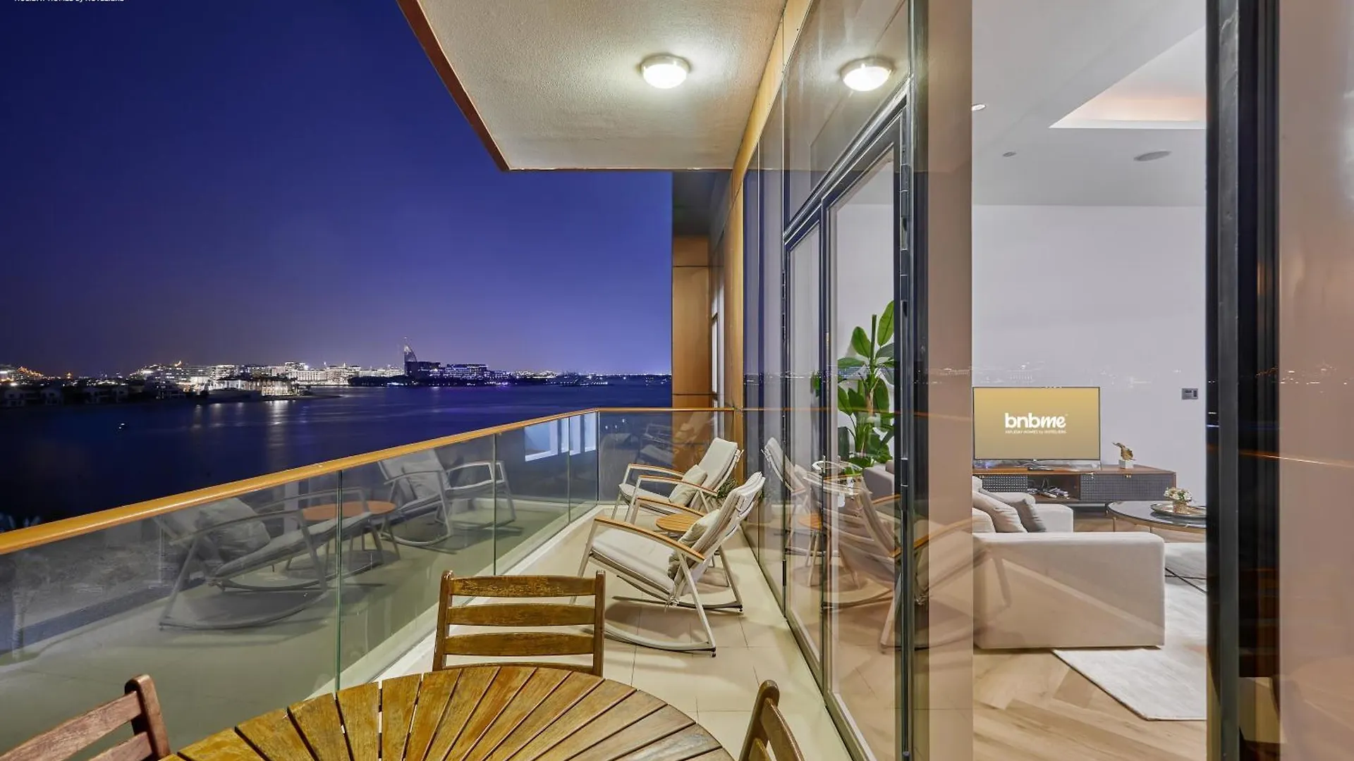 Bnbmehomes - Tiara Tanzanite Dubai 0*,